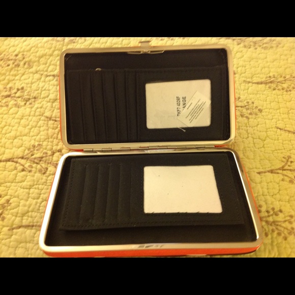 Fashion Wallet - Picture 3 of 5